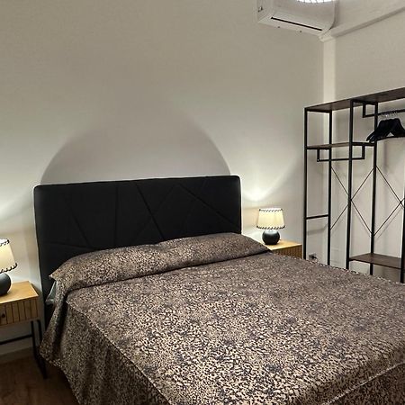 Luna In Trastevere Apartamento Рим Екстер'єр фото